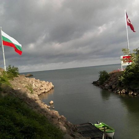 Вила За Гости Бранко И Приятели Rezovo Dış mekan fotoğraf